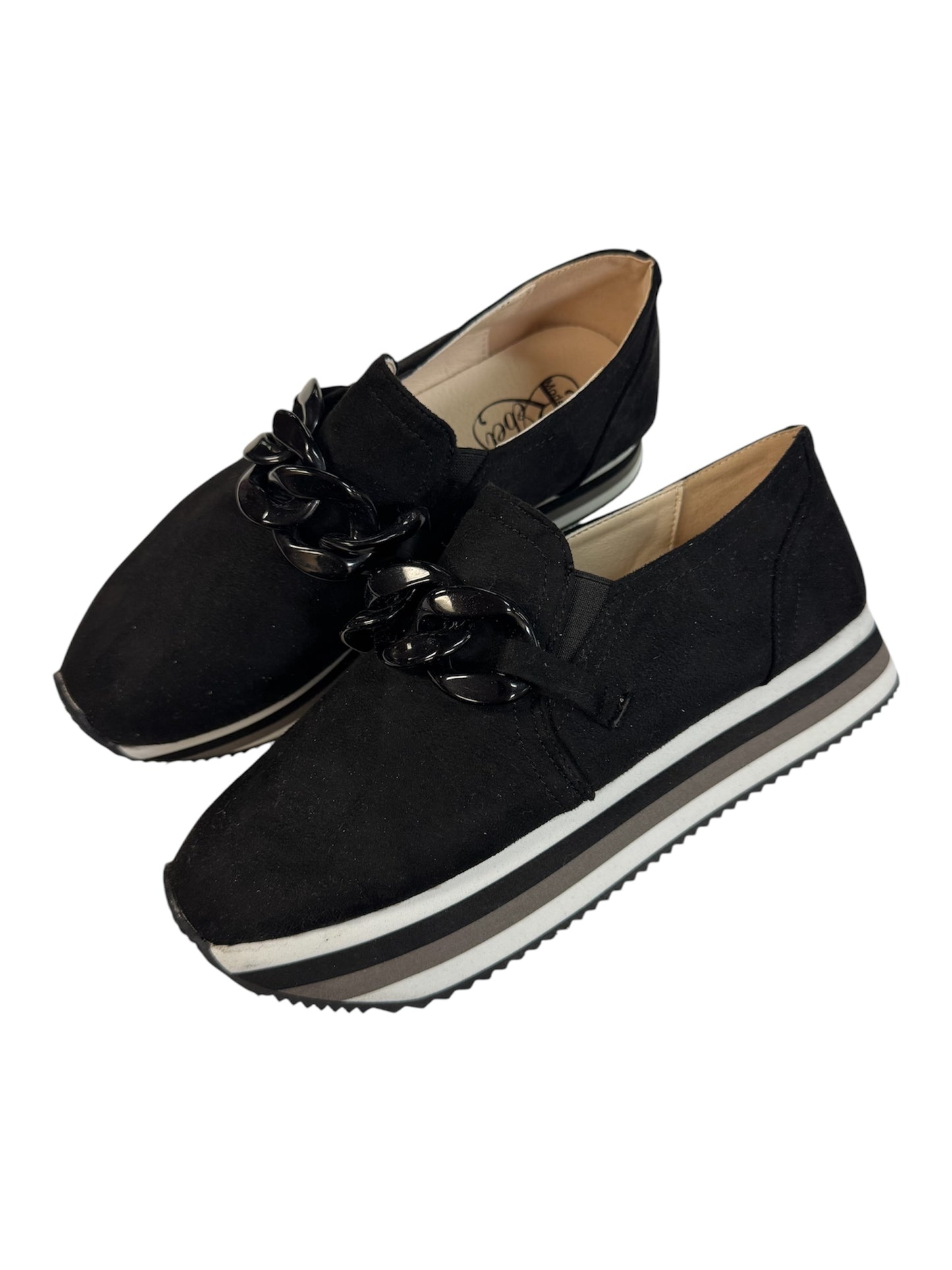 SZ 6 Modern Rebel Shoes